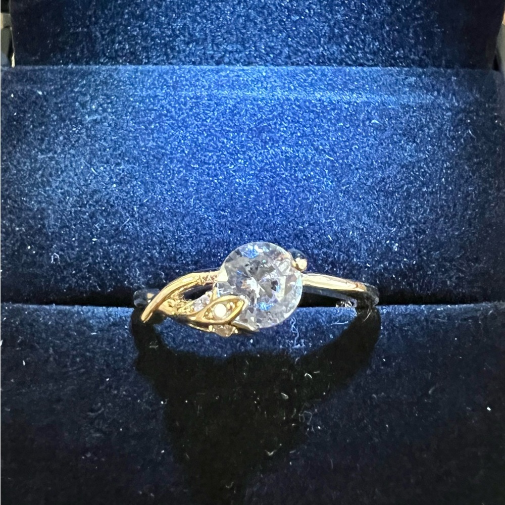 Elegant Gold and Silver Ring - Stamped 925. Brand New